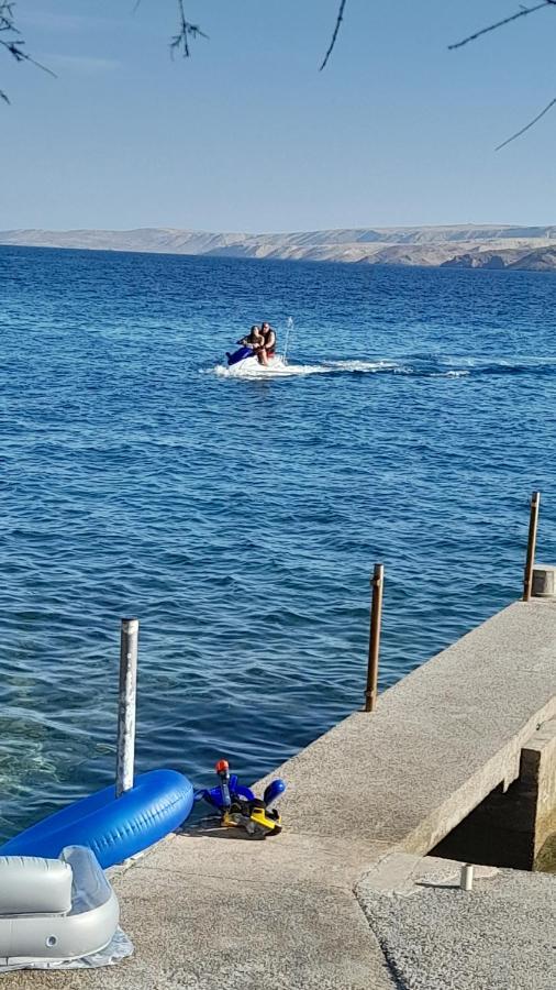 Apartmani Ivankovic Karlobag Luaran gambar