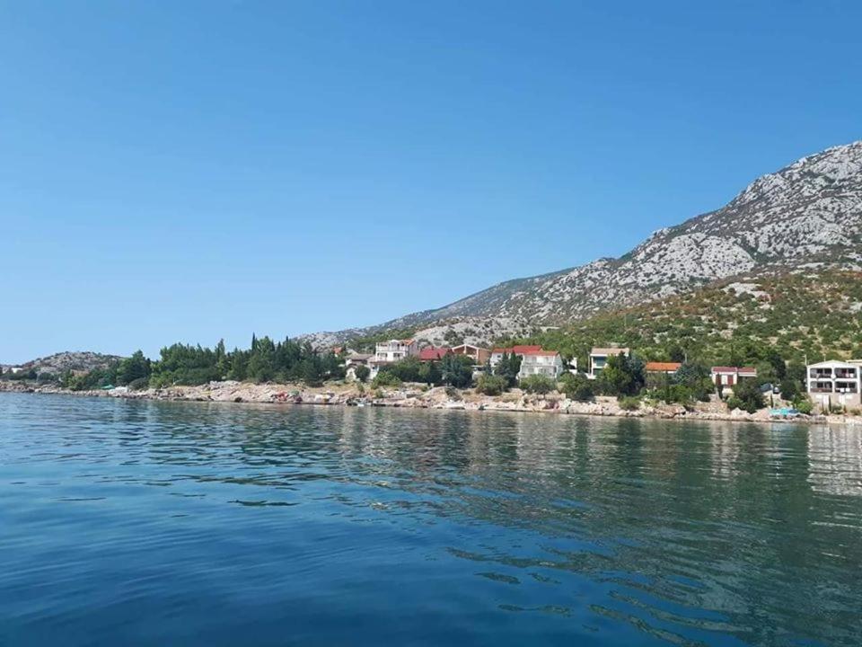 Apartmani Ivankovic Karlobag Luaran gambar