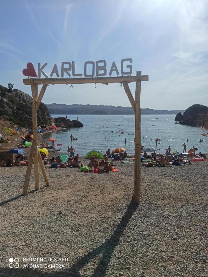 Apartmani Ivankovic Karlobag Luaran gambar