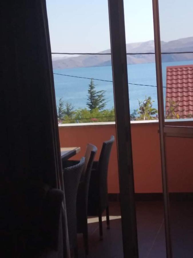 Apartmani Ivankovic Karlobag Luaran gambar